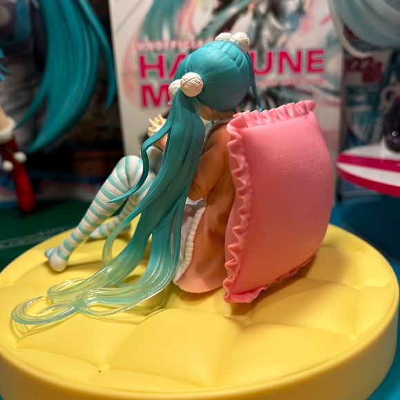 Hatsune Miku Figure Original Plain Clothes ver. 1 TAITO Shinkansen Henkei Robo - Picture 3 of 5